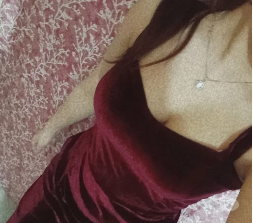 Escorts West London Hillingdon - Photos for Hot🥵 Indian girl available for fun💋+44 7877489683