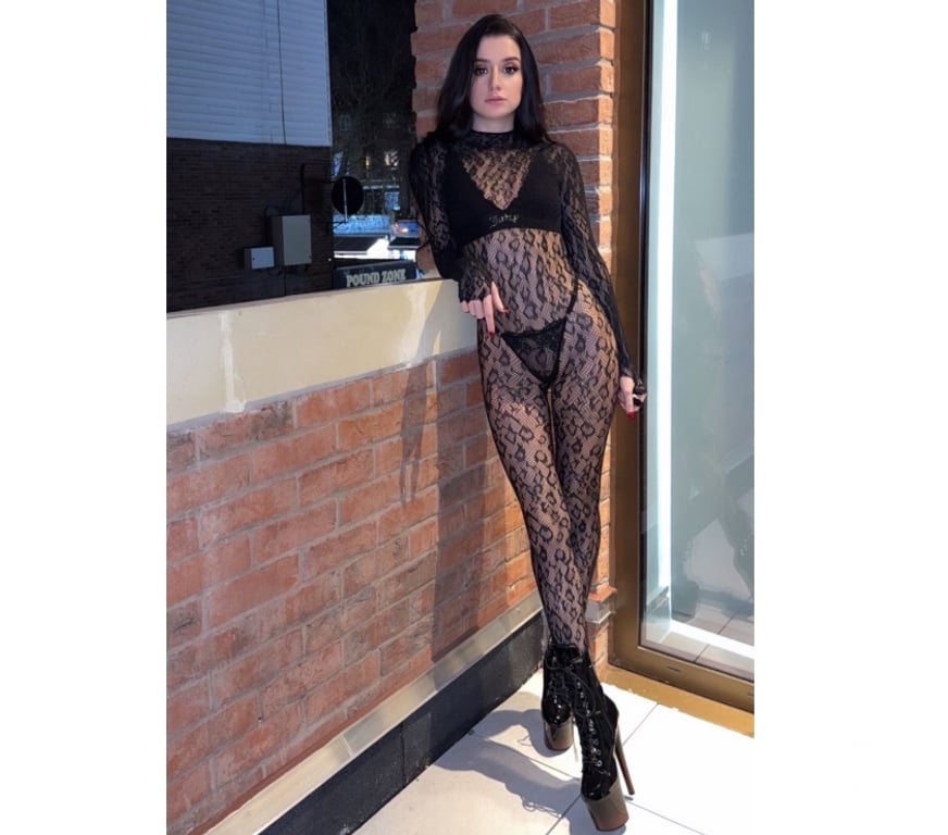 Escorts East London Redbridge - Photos for 💎 Lisa — 19 • Petite • Luxury & Mystery 💎