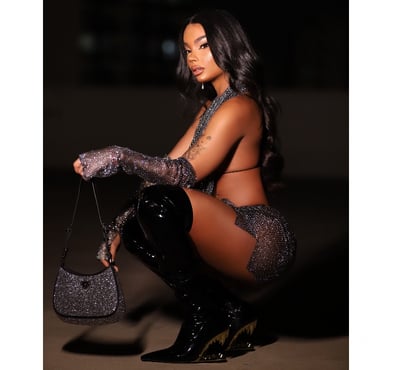 Transsexual Birmingham City Centre Birmingham - Photos for Julie Rouch Brazilian porn star 🇧🇷