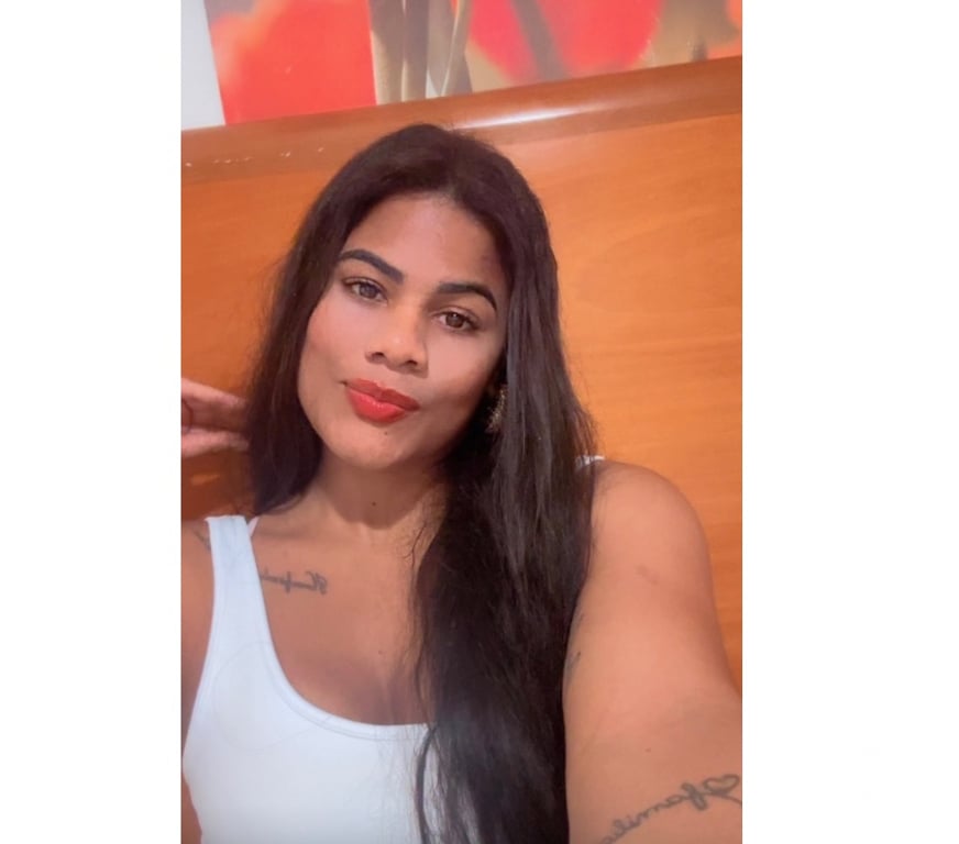Escorts East London Hackney - East London - Photos for Lara Big🍑Party Brazilian