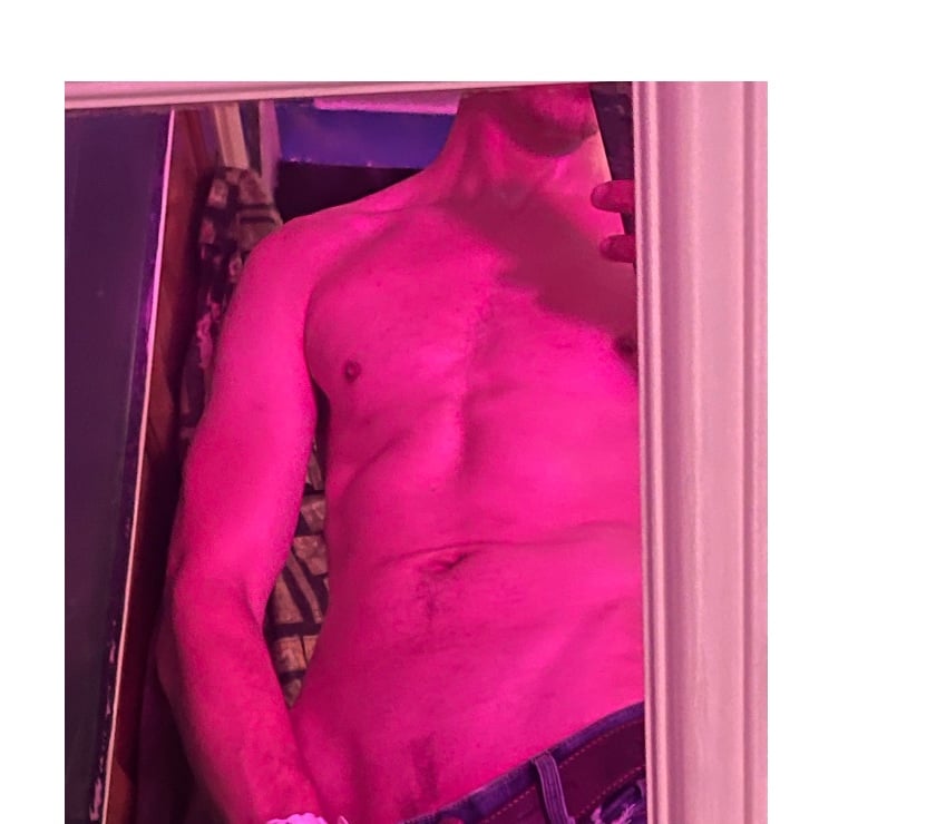 Escorts Norfolk Norwich - Photos for Hung Polish prince WhatsApp me 07990998964