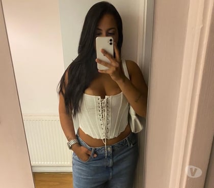 Photos for Jhully PARTY GIRL 24 hours New in Town 🤌🏻👏🏻