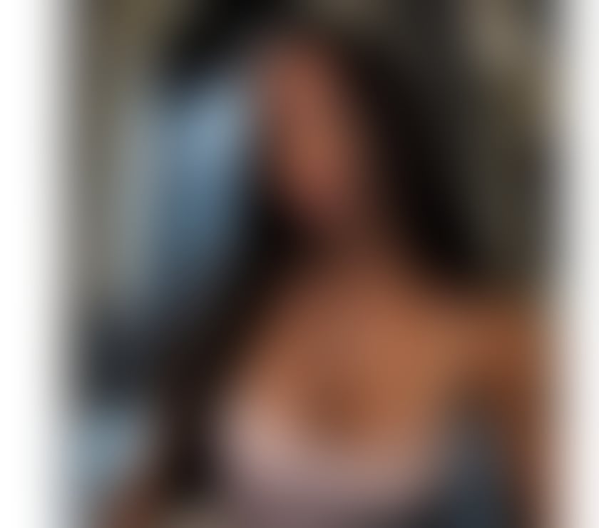 Escorts Surrey Guildford - Photos for HOT BRUNETTE FOR OUTCALL 🖤