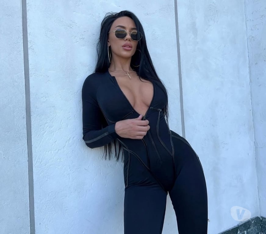 Escorts Surrey Guildford - Photos for HOT BRUNETTE FOR OUTCALL 🖤