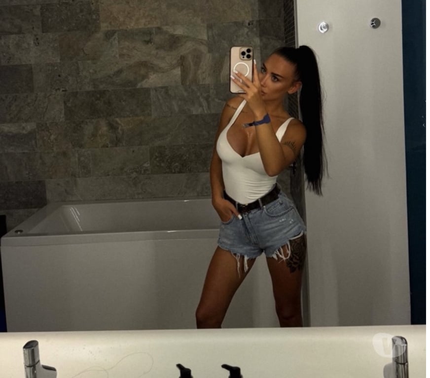 Escorts Reading Reading Town Centre - Reading - Photos for HOT BRUNETTE FOR OUTCALL 🖤