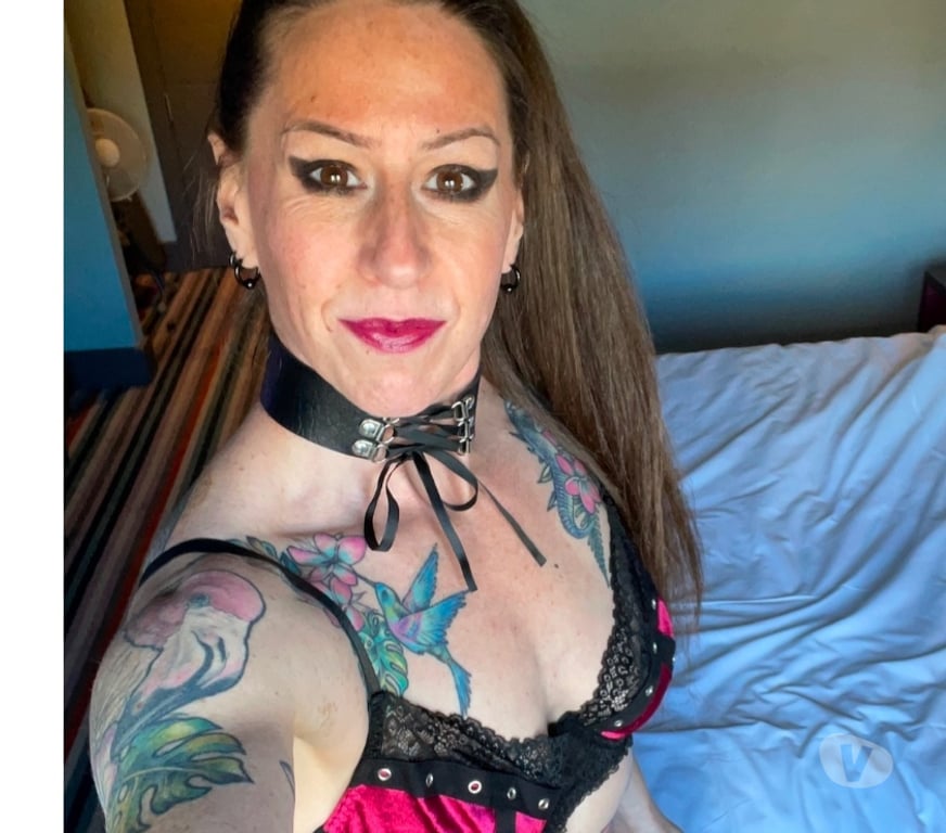 Escorts West Midlands Dudley - Photos for Sexy Dominant Milf 🍒