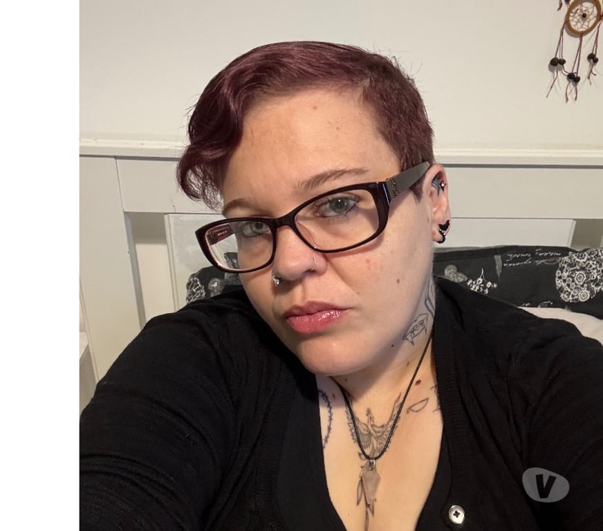 Escorts Buckinghamshire Milton Keynes - Photos for English Short haired , voluptuous, tattooed mk (OUTCALL)
