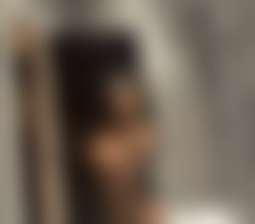Trans Escorts Hertfordshire Dacorum - Photos for Bella Brazilian big bum and for big Boobs 🩷💚🩵