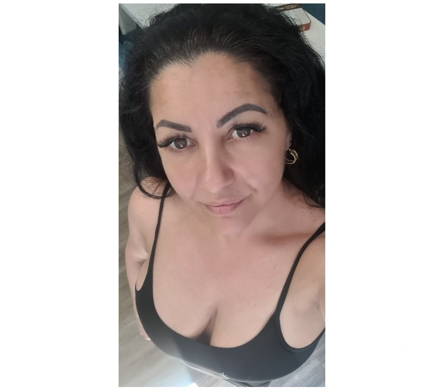 Escorts North London Finsbury Park - North London - Photos for Milf Kelly sexy big natural breasts ๐๐๐