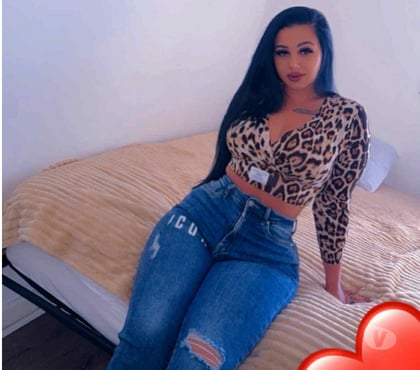 Escorts Thamesmead South East London - Photos for Hii im Daisy I'm new call me for party 🥳🎉