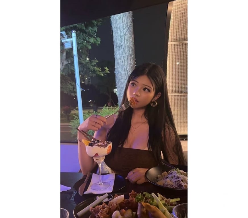 Escorts West Midlands Wolverhampton - Photos for Hot Japanese Girl