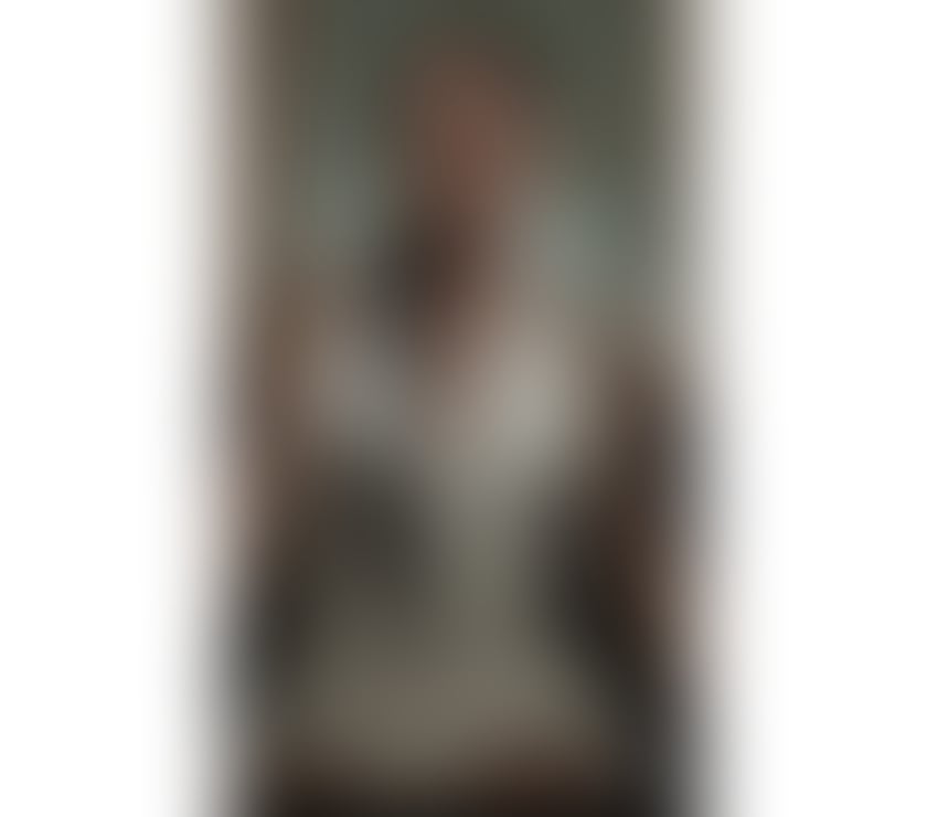 Escorts Canning Town East London - Photos for 💎 Lisa — 19 • Petite • Luxury & Mystery 💎