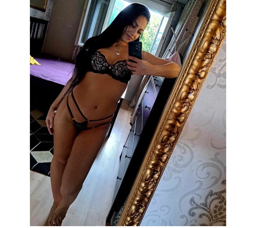Escort Luton Town Centre Luton - Photos for ♥️SAFY NEW ESCORT IN LUTON BEST SERVICE REAL PIC🥰