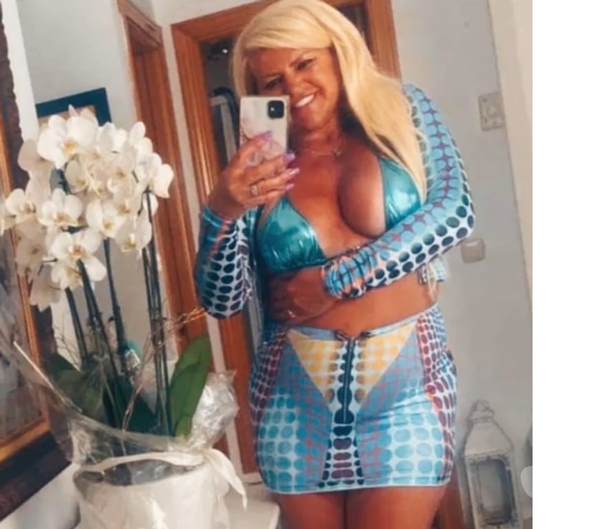 Escorts Leicestershire Leicester - Photos for Sexy Milf Lilly