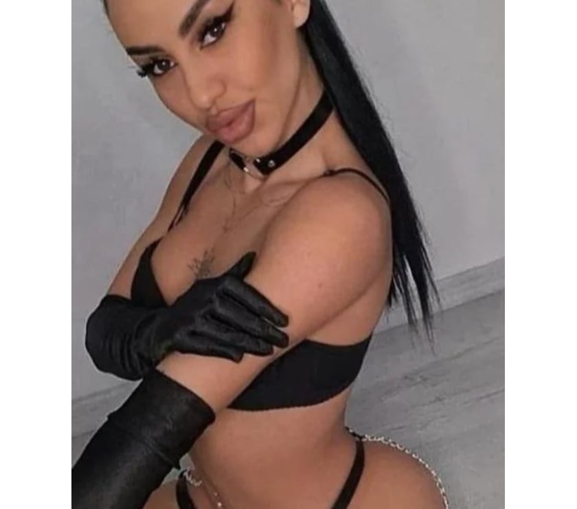 Escorts Liverpool Knowsley - Photos for Refined company l - discretion and elegance
