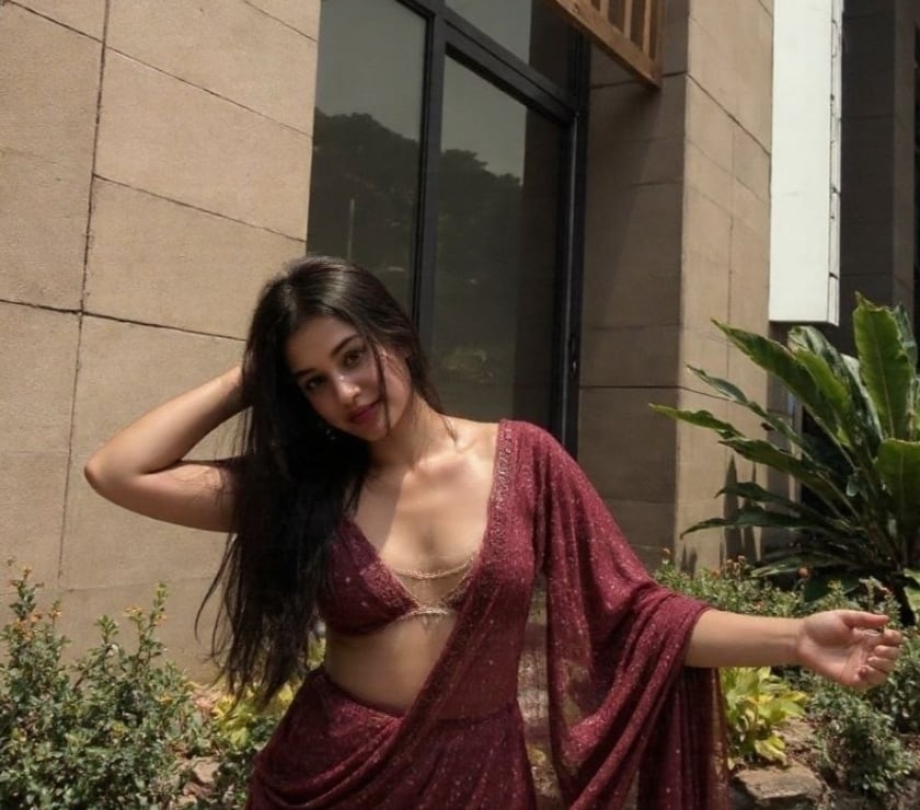 Escorts East London Redbridge - Photos for Beautiful Indian Lady Offering Relaxing & Companionship.