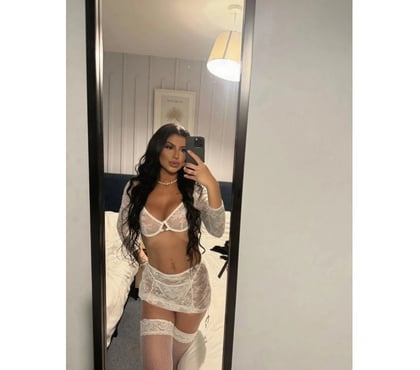 Escorts Bristol City Centre Bristol - Photos for 🌸 Graceful, Warm & Naturally Elegant✨