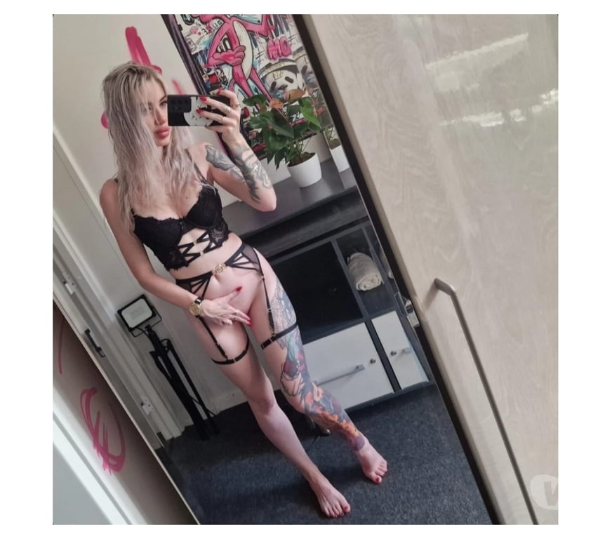 Escorts Hertfordshire Dacorum - Photos for Enjoy with me no regret Best bj ever no Rush😍😍