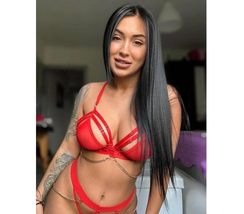 Hot Best New Girl in Town Only outcall
