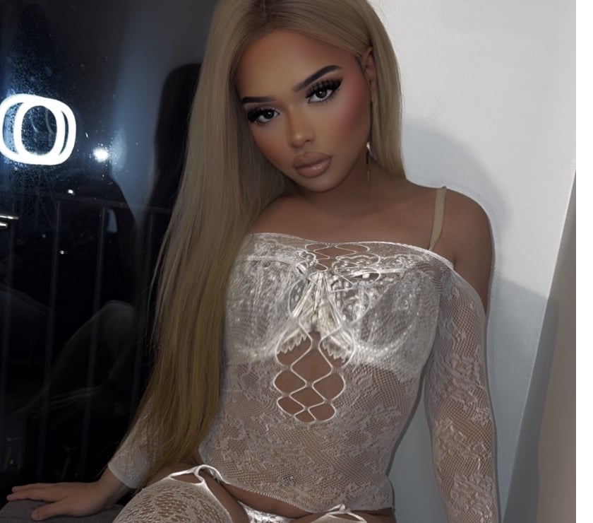 Escorts West Yorkshire Leeds - Photos for š¬š§British Trans Dom Dolly - LS9