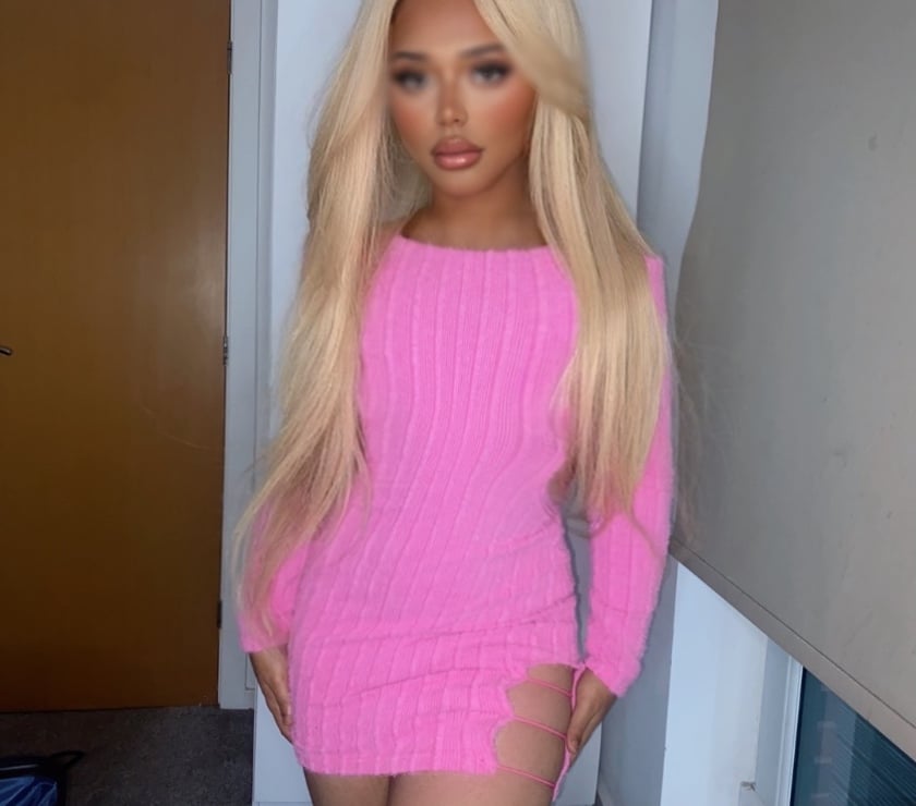 Escorts West Yorkshire Leeds - Photos for š¬š§British Trans Dom Dolly - LS9