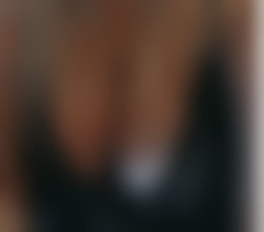 Escorts Paddington Saint Warrington - Photos for Perfect full English huge boob's, leggy, blonde MILF.