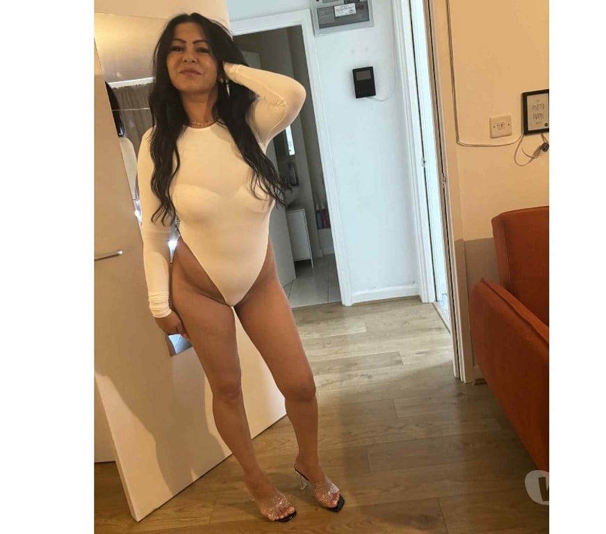 Escorts Ealing Southall - Ealing - Photos for WILD ERICA 🔥 🔥 🔥 🔥