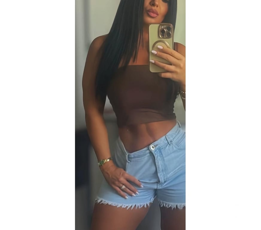 Escorts East London Bethnal Green Station - East London - Photos for Allyy❤️Elegant Brunette-Natural Beauty & Positive Energy