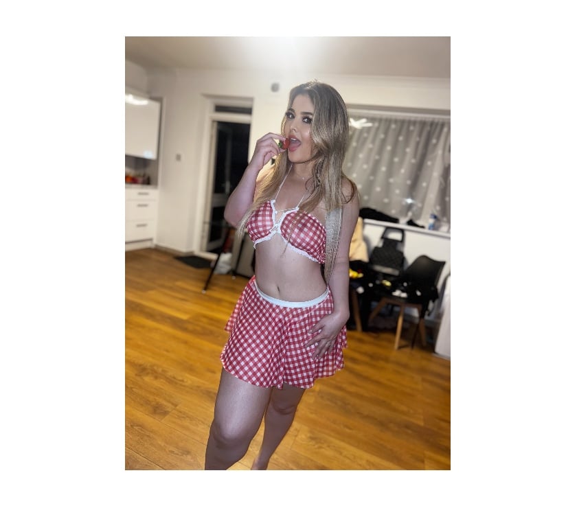 Escorts North London Enfield - Photos for 🇧🇷ALINNE SPICEY AND SWEET🧡PARTY