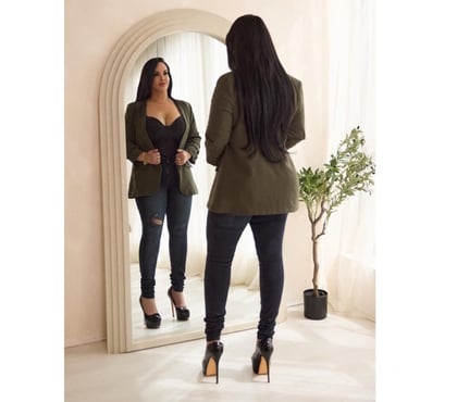 Escorts Feltham Hounslow - Photos for STUNNING BRAZILIAN PARTY in Sunbury-on-Thames