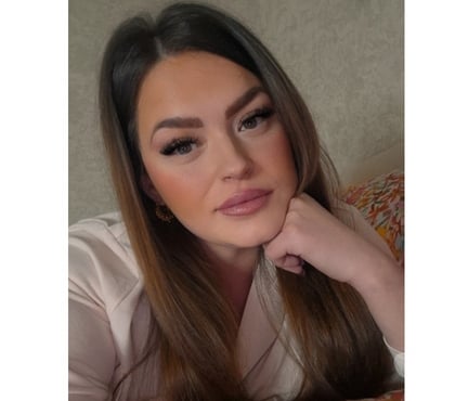 Photos for Busty BRUNETTE 💦online now