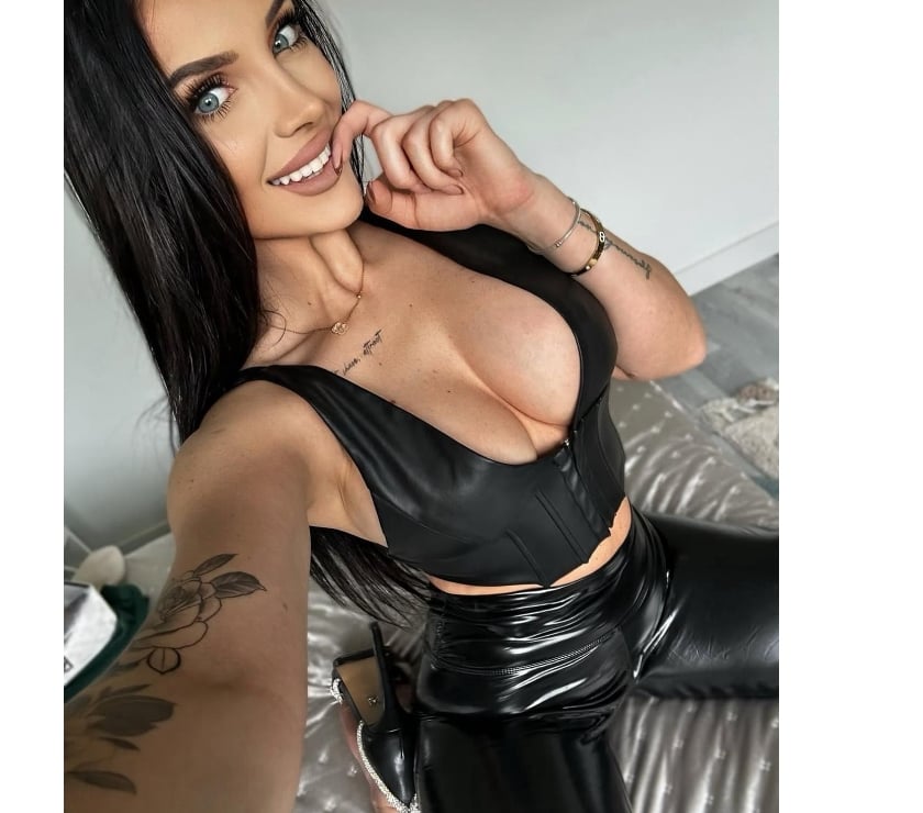 Escorts and Massages Taunton Somerset - Photos for Party Girl BACK in Town Perfect Services