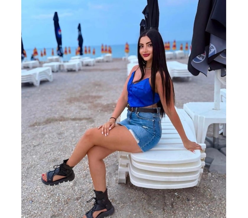 Escorts Hertfordshire Broxbourne - Photos for NEW IN TOWN ONLY OUTCALL