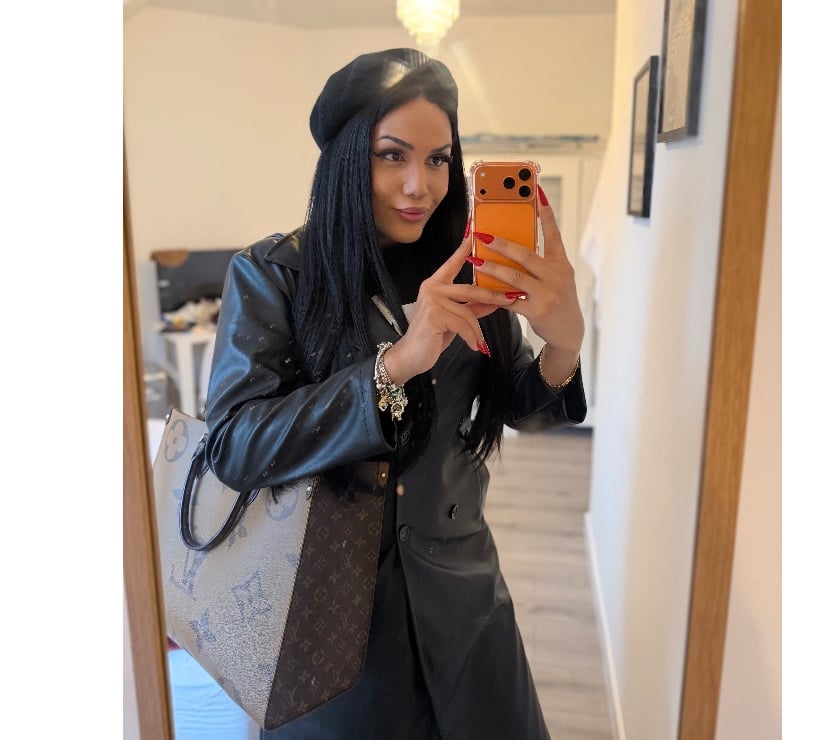 Trans Escorts Lancashire Burnley - Photos for Athena Sanna😍🍾😍