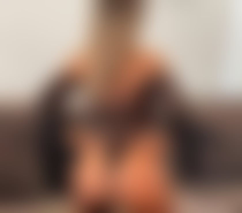 Escorts West Midlands Solihull - Photos for New in town sexy blonde Latino Vicky party π₯π₯