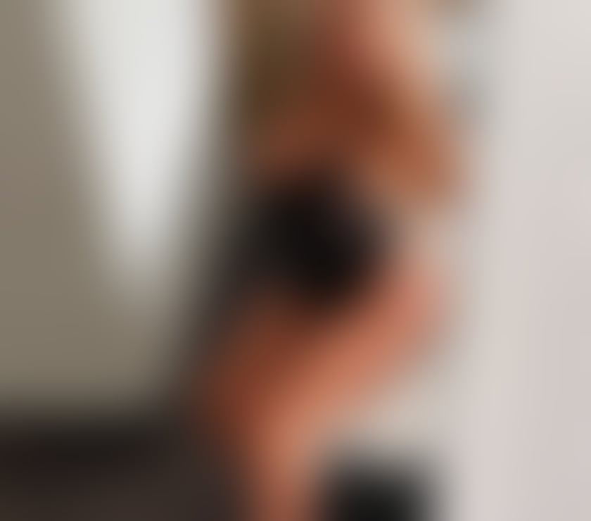 Escorts West Midlands Solihull - Photos for New in town sexy blonde Latino Vicky party π₯π₯