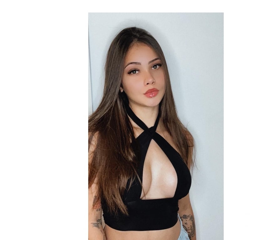 Escorts South East London Croydon - Photos for YOUNG BEAUTIFUL BRAZIL 🎉🥂🎊🍾🇧🇷PARTY