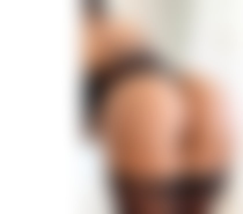 Escorts South East London Croydon - Photos for BRUNETTE BRAZIL BIG BUM