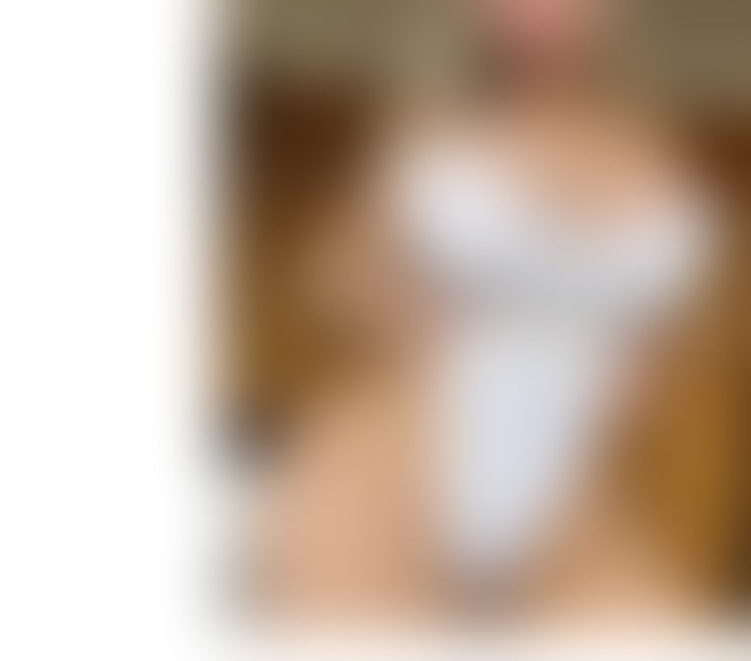 Escorts Greater Manchester Manchester - Photos for NEW 🆕IN M4 BLONDE 😘BIG ASS 🥂NOT RUSH