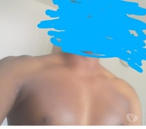 Hung black guy looking for discreet female tonight.