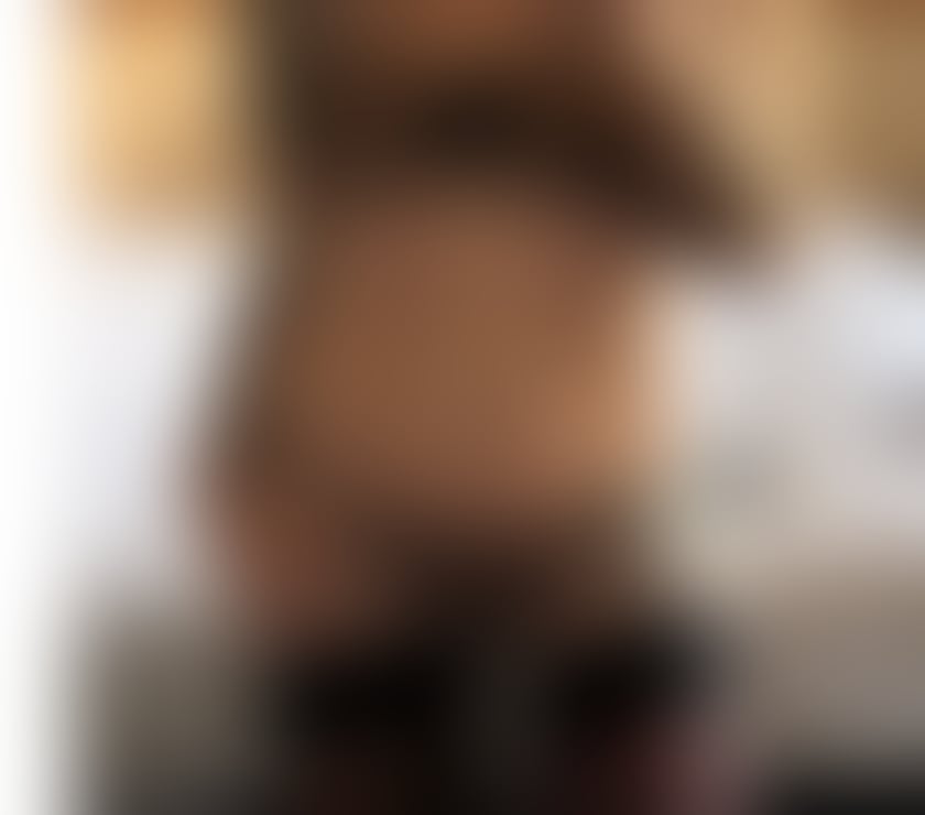 Escorts Buckinghamshire Milton Keynes - Photos for Sensual and vivacious Dominatrix