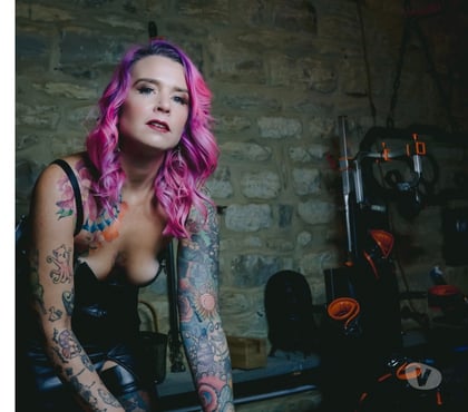 Escorts Milton Keynes City Centre Milton Keynes - Photos for Sensual and playful Dominatrix