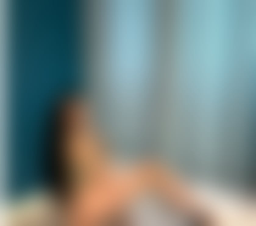 Escorts Liverpool Liverpool - Photos for Elegance and refinement - exclusive moments in Livery
