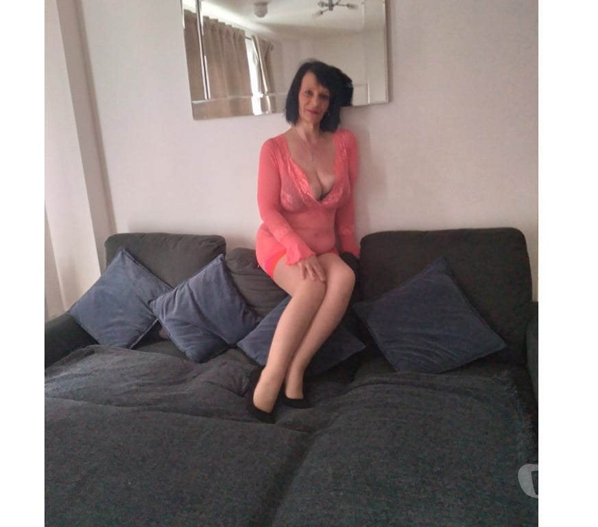 Escorts Nottinghamshire Nottingham - Photos for Luiza- mature polish lady gfe with extras..
