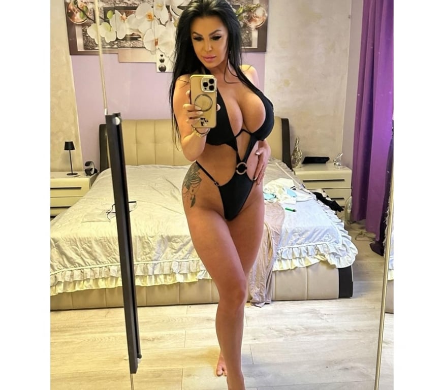 Escorts Kent Dover - Photos for HELLO I.M Bianca from colombia sexy girl Outcall party 🤟