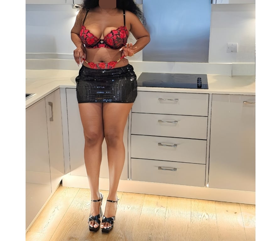 Escorts Kent Gravesham - Photos for Honey 🍯 pot Rossy sweet