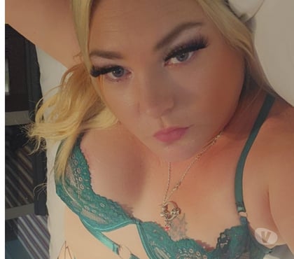 Escorts Blagrove Swindon - Photos for CURVY-ENGLISH-VIKKI on tour 23rd till 25th