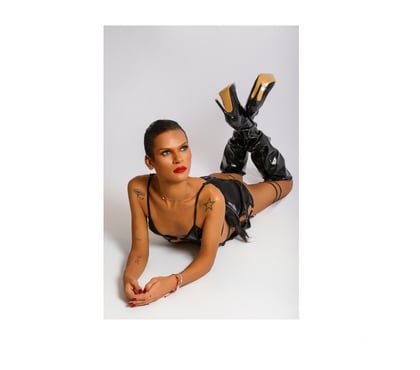 Trans Escorts Canary Wharf East London - Photos for Perola Brazilian Hot Party