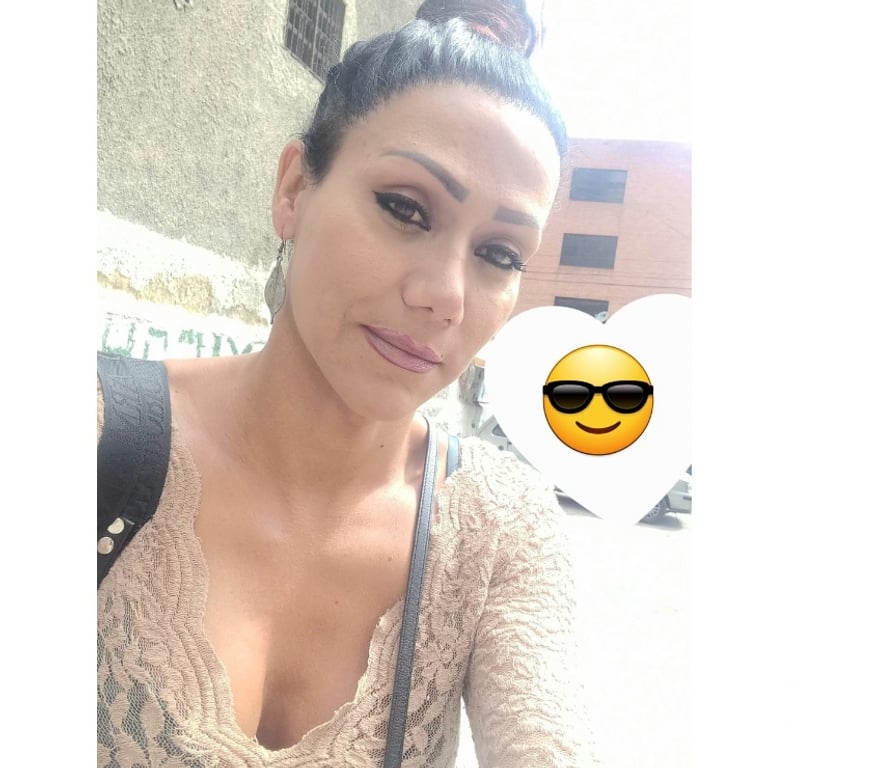 Trans Escorts Kent Canterbury - Photos for Feminine Juicy Smooth Model TRANS Girl With Hard TOY