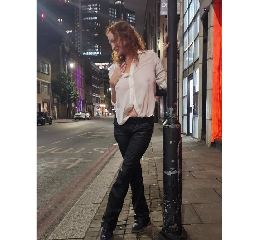 Escorts Leicestershire Leicester - Photos for RAQUEL VAN ZANT'S GREEDY HOTWIFE MEETS